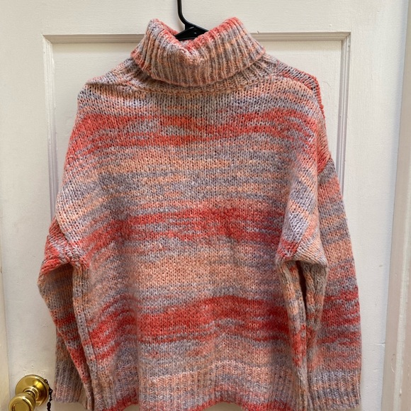 Ombréd turtleneck sweater - Picture 2 of 4